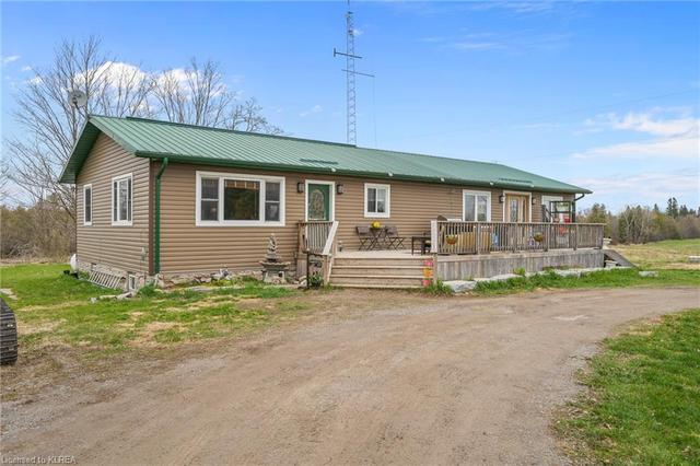 5888 Highway 35, House detached with 3 bedrooms, 1 bathrooms and 20 parking in Kawartha Lakes ON | Image 10