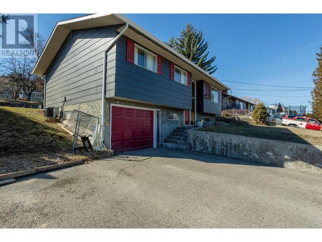 1775 Kloppenburg Road, House detached with 3 bedrooms, 1 bathrooms and 1 parking in Kelowna BC | Image 3