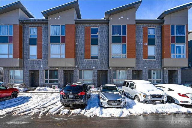 210 Terravita Private, House attached with 2 bedrooms, 2 bathrooms and 1 parking in Ottawa ON | Image 1