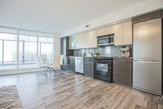 1001 - 8 Telegram Mews, Condo with 3 bedrooms, 2 bathrooms and 1 parking in Toronto ON | Image 25