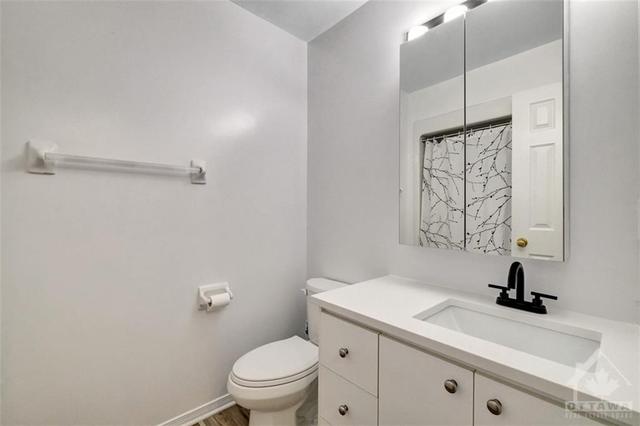 24 Maclean Street, Townhouse with 3 bedrooms, 2 bathrooms and 1 parking in Ottawa ON | Image 14