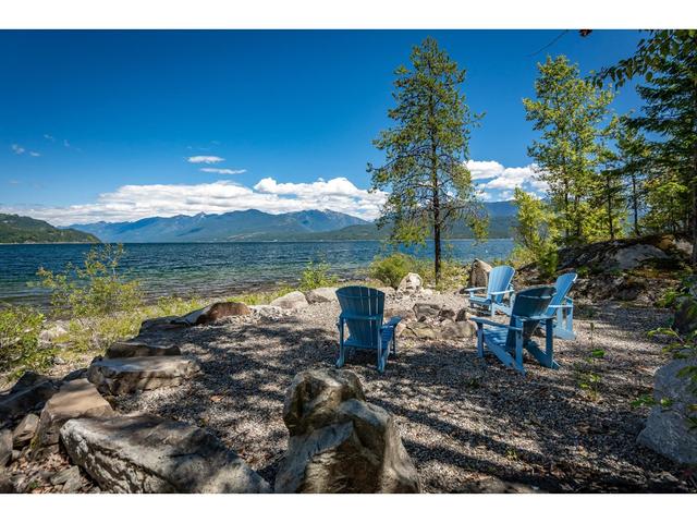 285 Kootenay Lake Road, House detached with 3 bedrooms, 4 bathrooms and 2 parking in Central Kootenay E BC | Image 89