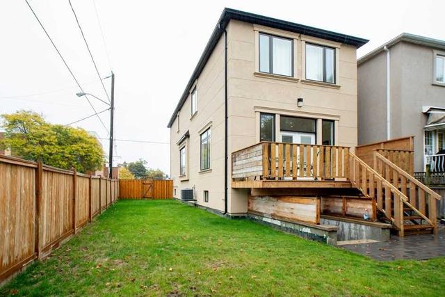 596 Willard Ave, House detached with 4 bedrooms, 5 bathrooms and 4 parking in Toronto ON | Image 32