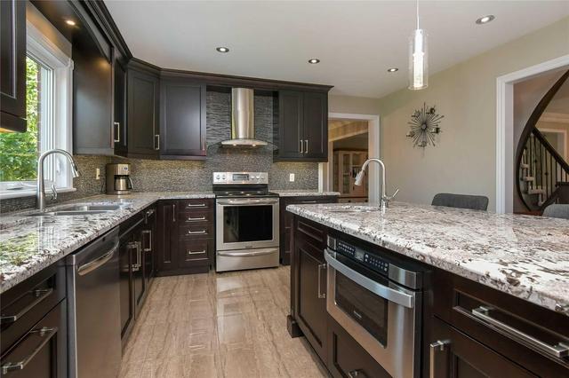 221 Kensington Pl, House detached with 4 bedrooms, 4 bathrooms and 4 parking in Orangeville ON | Image 5