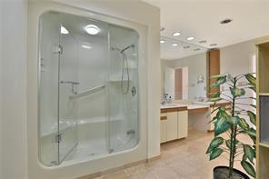 Ph 3 - 2170 Marine Dr, Condo with 2 bedrooms, 3 bathrooms and 4 parking in Oakville ON | Image 20