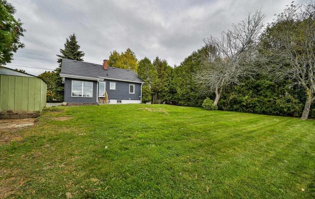 583 King Ave E, House detached with 2 bedrooms, 1 bathrooms and 8 parking in Clarington ON | Image 18