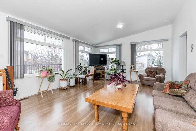 81 Robert St W, House detached with 3 bedrooms, 2 bathrooms and 3 parking in Penetanguishene ON | Image 7