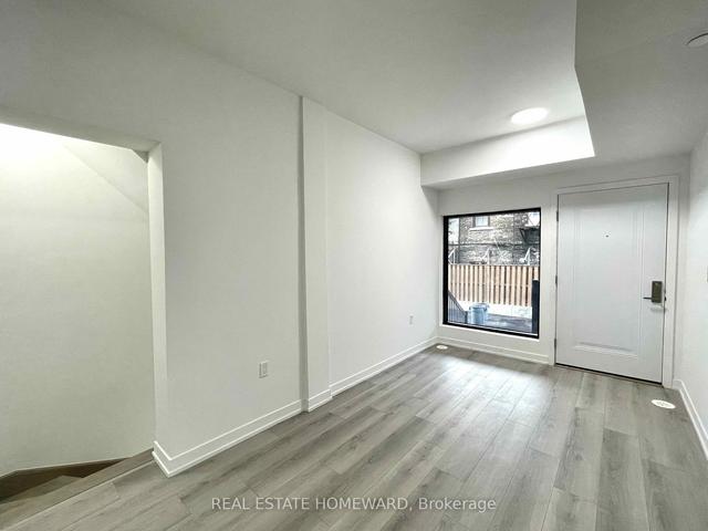 102 - 485 Logan Ave, Townhouse with 2 bedrooms, 2 bathrooms and 0 parking in Toronto ON | Image 30