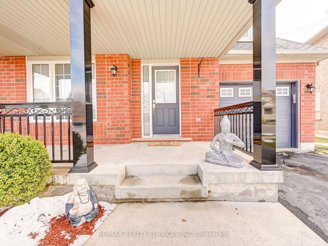 12 Yolanda Pl, House detached with 4 bedrooms, 3 bathrooms and 4 parking in Brampton ON | Image 36