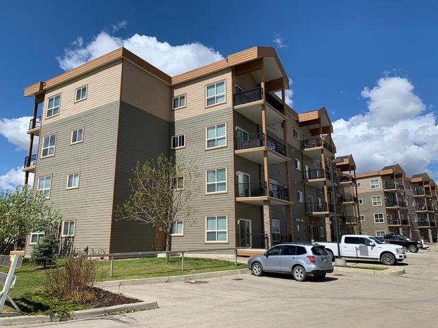 405 - 9221 Lakeland Drive, Condo with 2 bedrooms, 2 bathrooms and 1 parking in Grande Prairie AB | Image 1