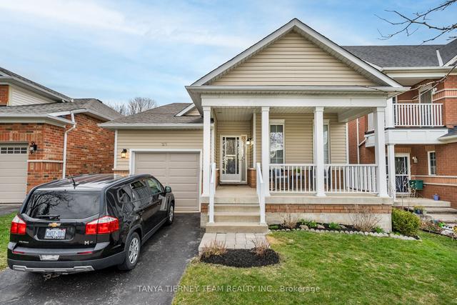 21 Melody Dr, House detached with 2 bedrooms, 2 bathrooms and 2 parking in Whitby ON | Image 12