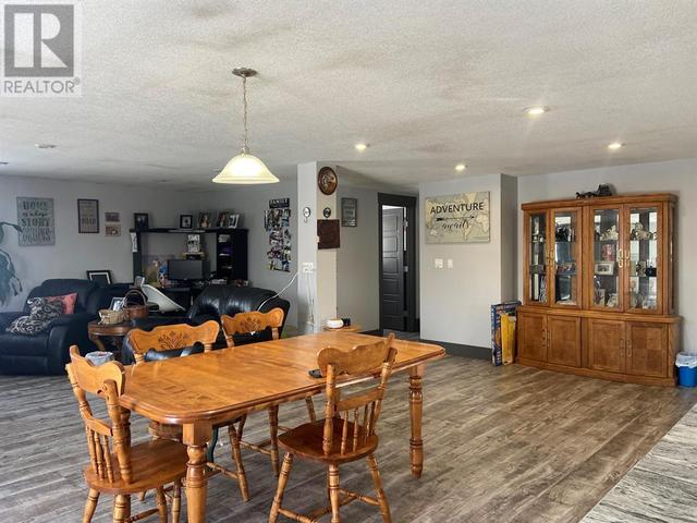 225041 690, House detached with 5 bedrooms, 3 bathrooms and 15 parking in Northern Lights County AB | Image 19