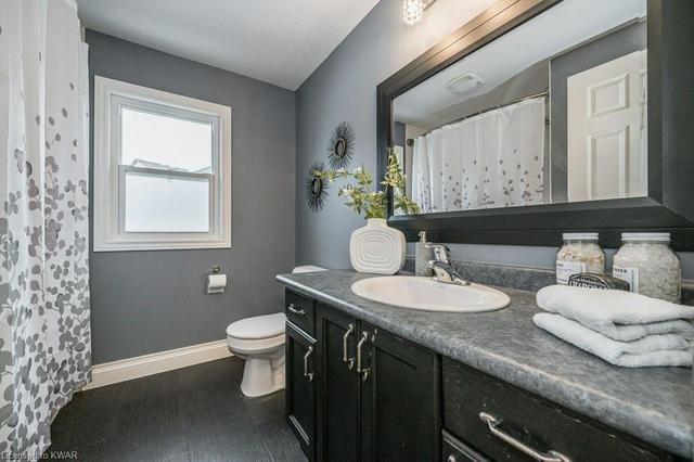 272 Purple Sage Crescent, House detached with 4 bedrooms, 3 bathrooms and 6 parking in Kitchener ON | Image 24