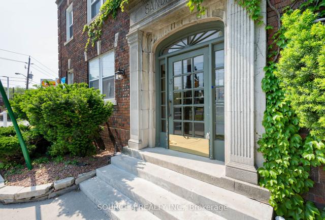 3 Claxton Blvd, House detached with 1 bedrooms, 19 bathrooms and 1 parking in Toronto ON | Image 12