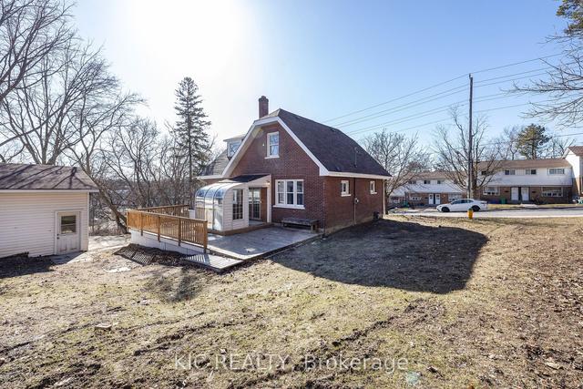 112 Anson St, House detached with 3 bedrooms, 2 bathrooms and 6 parking in Peterborough ON | Image 21