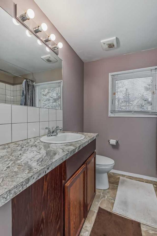 40 Falconridge Close Ne, Home with 3 bedrooms, 1 bathrooms and 2 parking in Calgary AB | Image 28