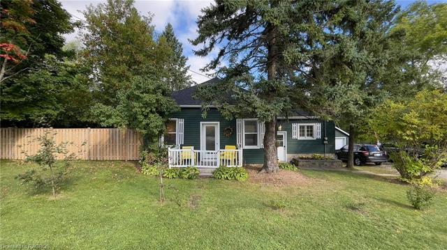 102679 Grey Road 18, House detached with 3 bedrooms, 1 bathrooms and 8 parking in Georgian Bluffs ON | Image 10