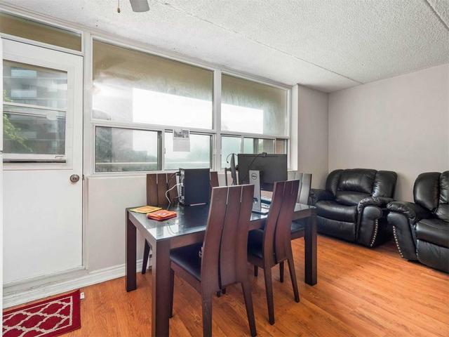 402 - 207 Galloway Rd, Condo with 2 bedrooms, 1 bathrooms and 1 parking in Toronto ON | Image 14