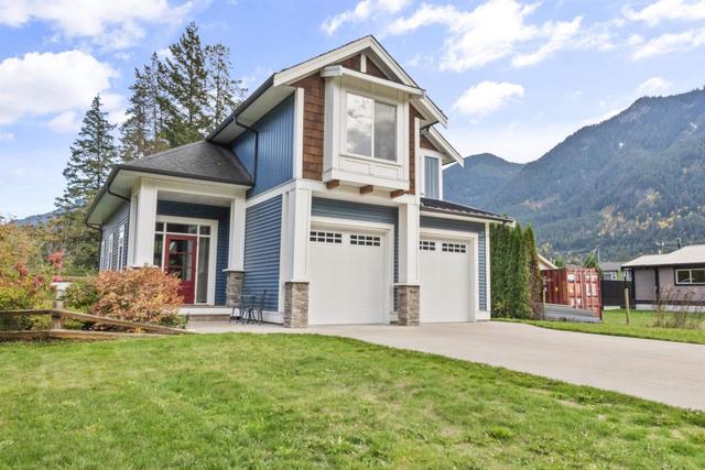 65477 Kawkawa Lake Road, House detached with 3 bedrooms, 3 bathrooms and null parking in Hope BC | Image 2