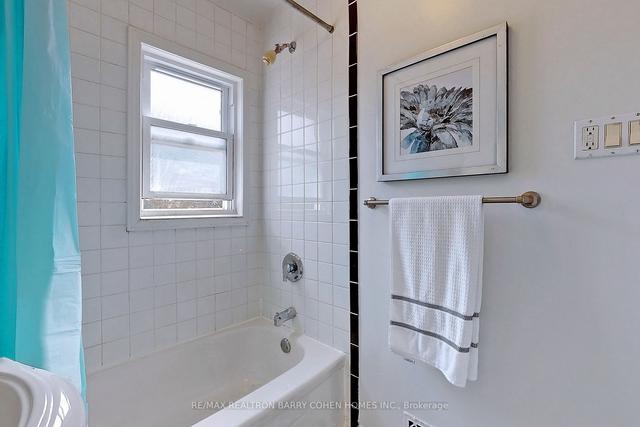 281 Laird Dr, House semidetached with 2 bedrooms, 2 bathrooms and 4 parking in Toronto ON | Image 18
