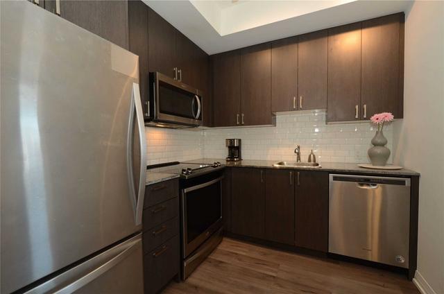 256 - 60 Ann O'reilly Rd, Condo with 2 bedrooms, 2 bathrooms and 1 parking in Toronto ON | Image 7