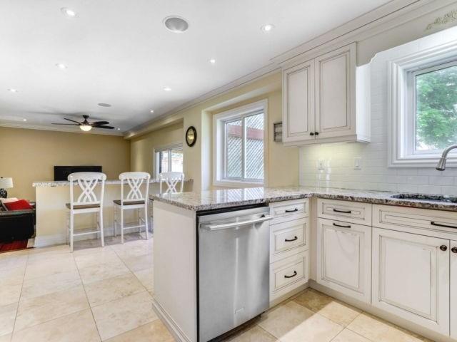 30 Boreham Circ, House detached with 4 bedrooms, 4 bathrooms and 4 parking in Brampton ON | Image 8