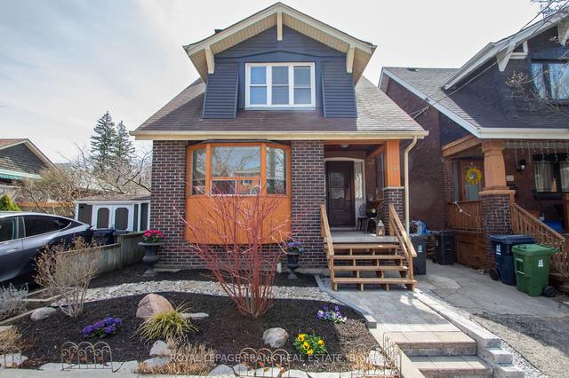 143 Eastwood Rd, House detached with 3 bedrooms, 2 bathrooms and 1 parking in Toronto ON | Image 1