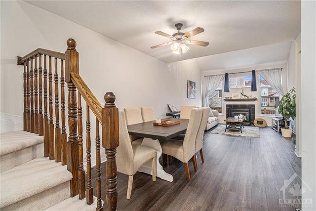 4582 Ogilvie Walk Crescent, Townhouse with 2 bedrooms, 3 bathrooms and 3 parking in Ottawa ON | Image 3