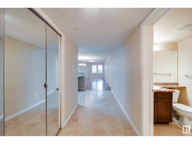 202 - 4450 Mccrae Av Nw, Condo with 2 bedrooms, 1 bathrooms and 1 parking in Edmonton AB | Image 5