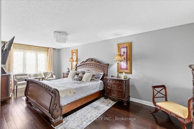 1646 Baggins St, House detached with 3 bedrooms, 4 bathrooms and 6 parking in Pickering ON | Image 13