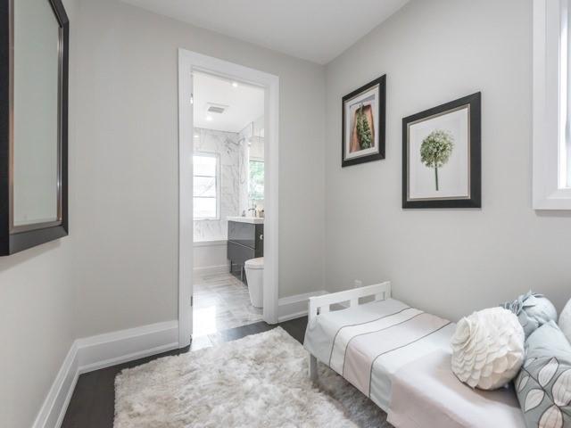 212 Franklin Ave, House semidetached with 3 bedrooms, 4 bathrooms and 2 parking in Toronto ON | Image 9