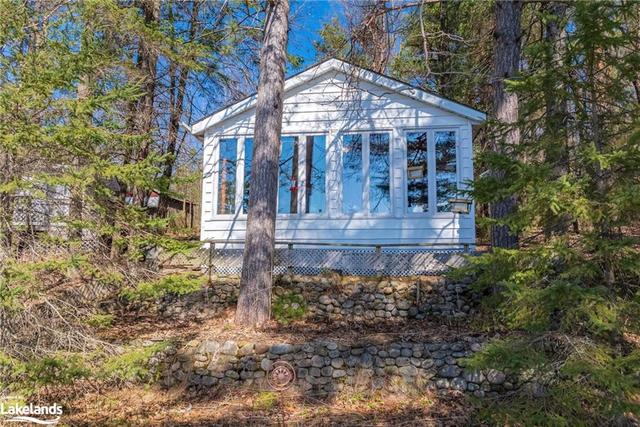 1038 Fitchett Lane, House detached with 3 bedrooms, 1 bathrooms and 3 parking in Gravenhurst ON | Image 26