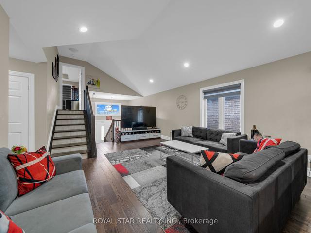 1818 Dominion Blvd, House detached with 3 bedrooms, 3 bathrooms and 4 parking in Windsor ON | Image 34