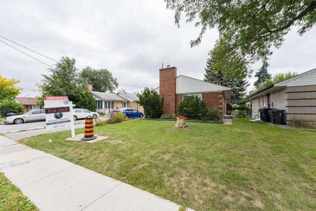 2446 Islington Ave, House detached with 3 bedrooms, 2 bathrooms and 3 parking in Toronto ON | Image 31