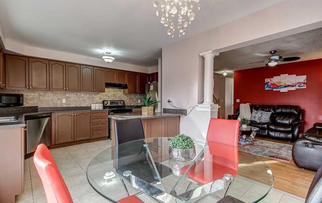 9 - 21 Eastview Gate, Townhouse with 3 bedrooms, 3 bathrooms and 2 parking in Brampton ON | Image 12