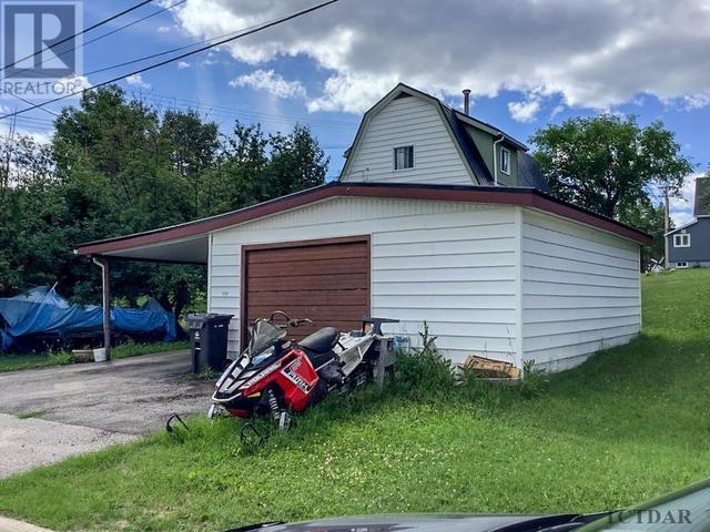 133 Buckingham Ave, House detached with 2 bedrooms, 2 bathrooms and null parking in Iroquois Falls ON | Image 31
