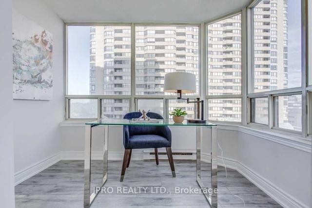 706 - 30 Greenfield Ave, Condo with 2 bedrooms, 2 bathrooms and 2 parking in Toronto ON | Image 3