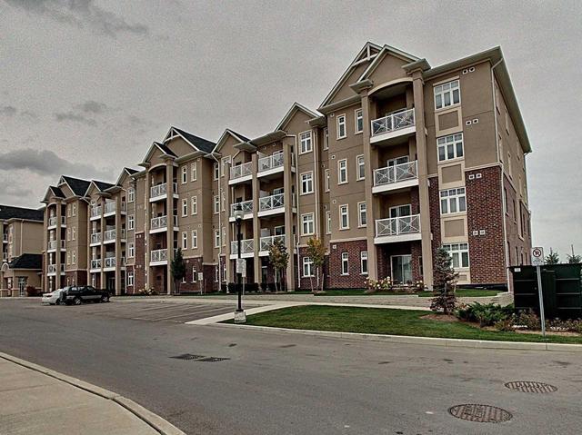 411 - 1360 Costigan Rd, Condo with 1 bedrooms, 1 bathrooms and 1 parking in Milton ON | Image 4