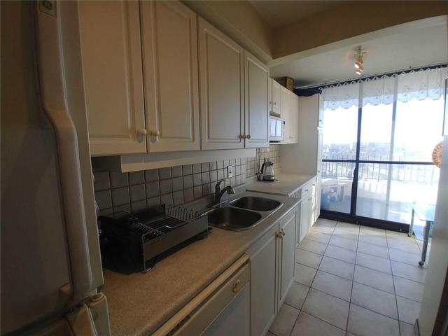 2217 - 1333 Bloor St, Condo with 2 bedrooms, 2 bathrooms and 1 parking in Mississauga ON | Image 5