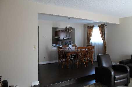 unit 1 - 1294 Guelph Line, Townhouse with 3 bedrooms, 3 bathrooms and 1 parking in Burlington ON | Image 3