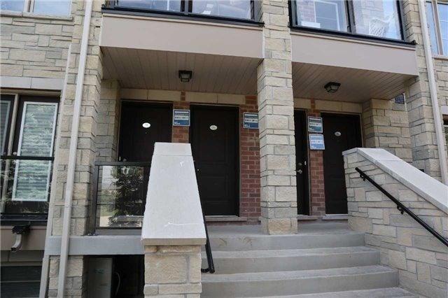 173 - 200 Veterans Dr, House attached with 3 bedrooms, 3 bathrooms and 2 parking in Brampton ON | Image 2