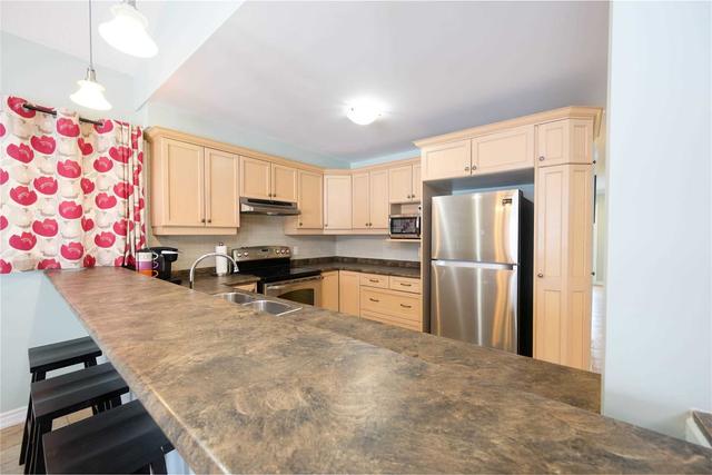 6297 Townline Rd, House detached with 3 bedrooms, 4 bathrooms and 4 parking in West Lincoln ON | Image 3