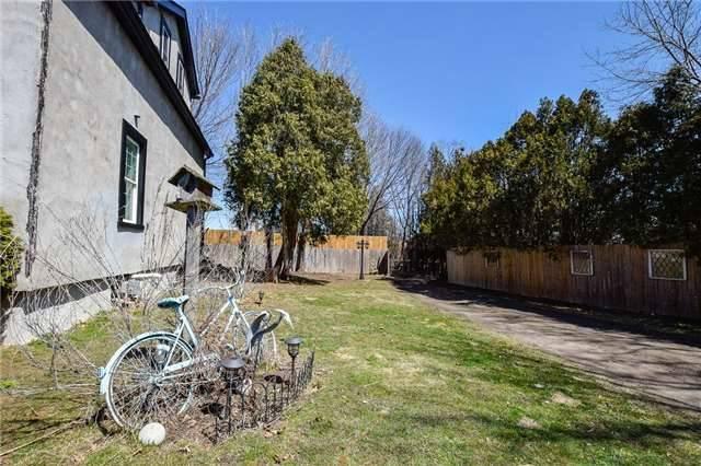 1550 Main St E, House detached with 3 bedrooms, 2 bathrooms and 50 parking in Hamilton ON | Image 11