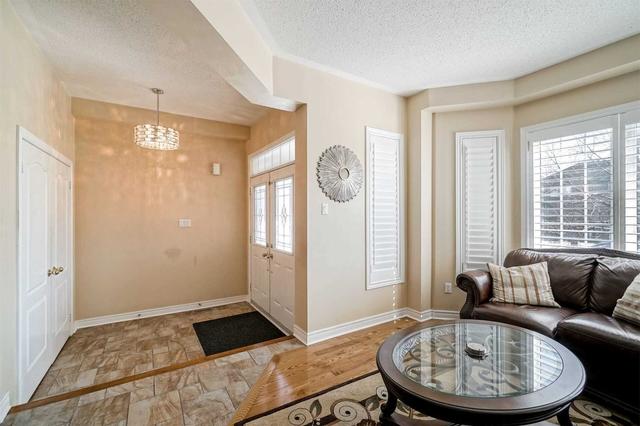 14 Huntspoint Dr, House detached with 4 bedrooms, 4 bathrooms and 7 parking in Brampton ON | Image 34