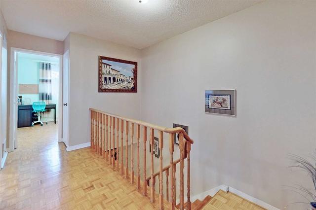 187 Robert Hicks Dr, House semidetached with 3 bedrooms, 4 bathrooms and 4 parking in Toronto ON | Image 6