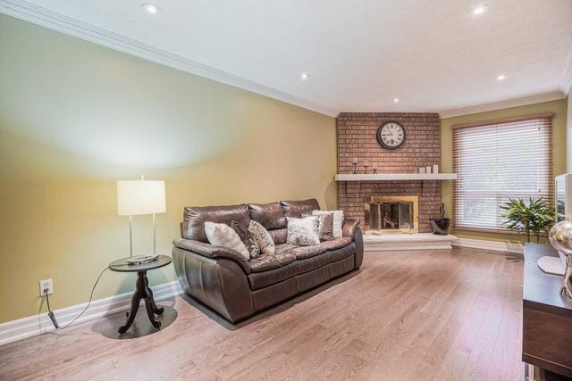 2592 Innisfil Rd, House detached with 4 bedrooms, 4 bathrooms and 2 parking in Mississauga ON | Image 8