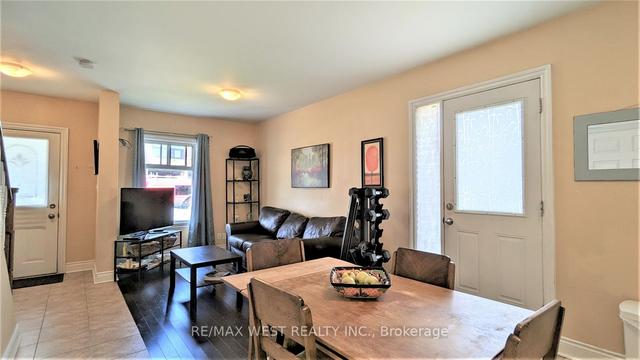 3 Cayuga Ave, House semidetached with 2 bedrooms, 1 bathrooms and 0 parking in Toronto ON | Image 16