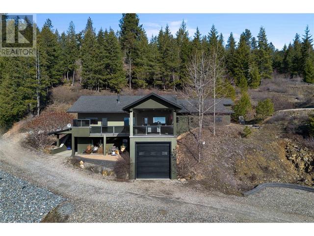 2711 Sun Ridge Place, House detached with 3 bedrooms, 3 bathrooms and 4 parking in Columbia Shuswap C BC | Image 4