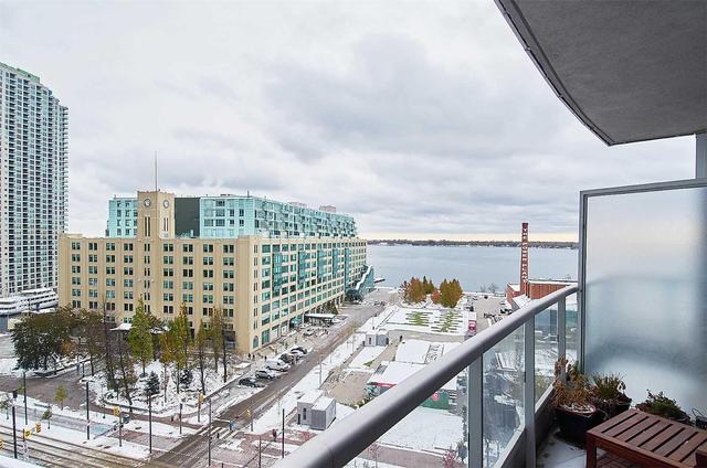 1002 - 218 Queens Quay W, Condo with 2 bedrooms, 2 bathrooms and 1 parking in Toronto ON | Image 14
