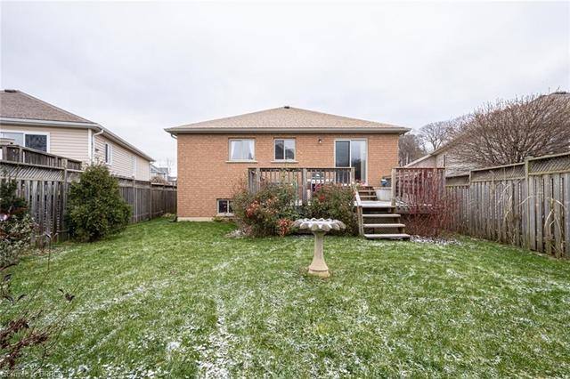 16 Dowden Avenue, House detached with 4 bedrooms, 2 bathrooms and 4 parking in Brantford ON | Image 39